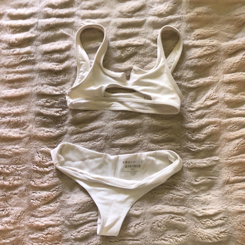 Frankie’s bikini